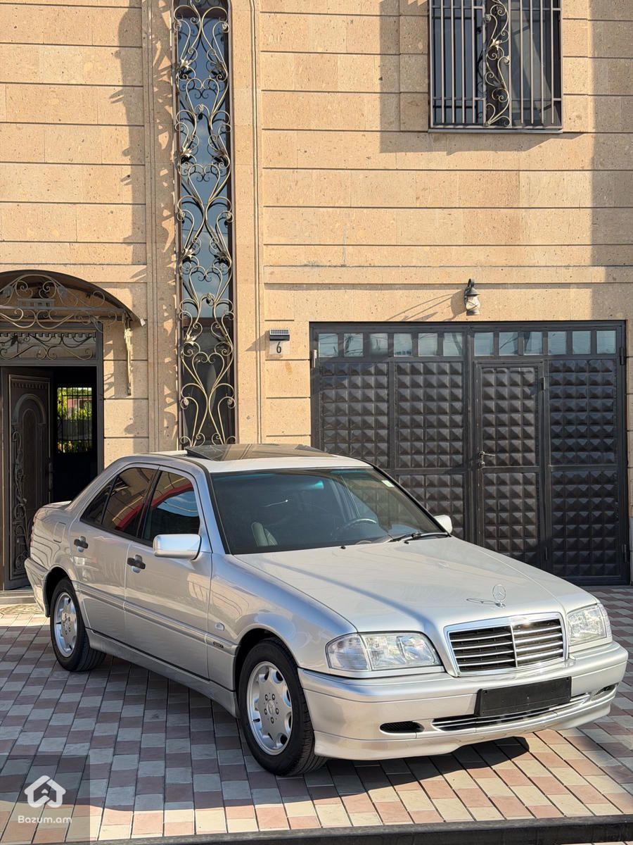 Mercedes benz W202 C200 1999t - image 1