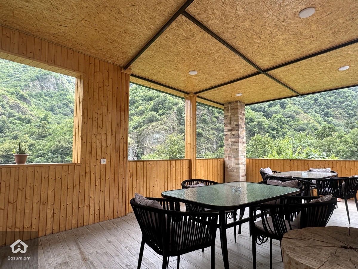 Smail juest House Lori  - image 4