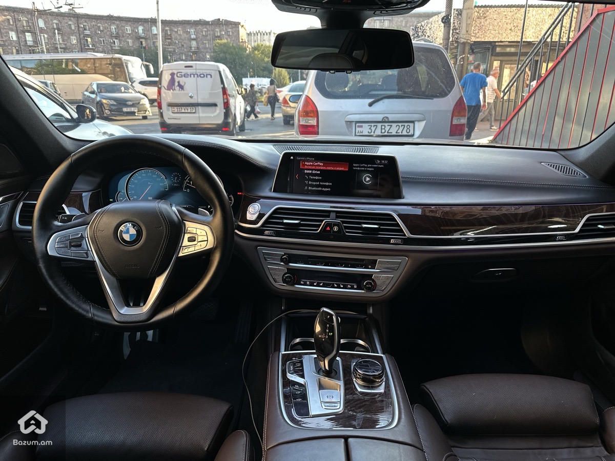 BMW 750 2017 - image 5