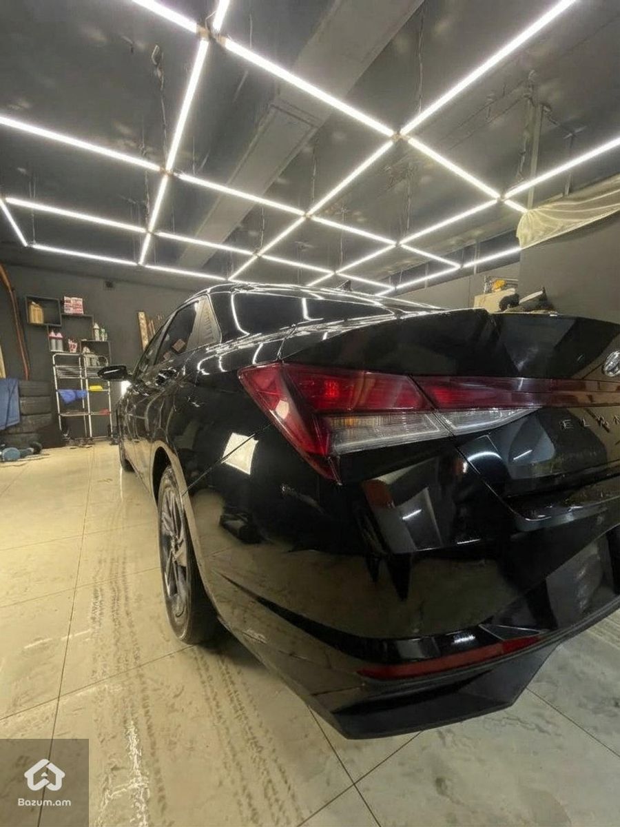 Hyundai Elantra 2022 - image 3