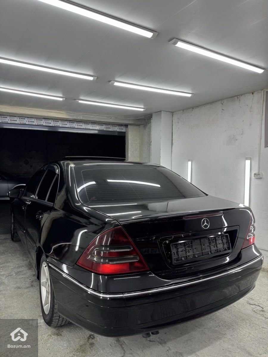 Mercedes-Benz C  - image 1