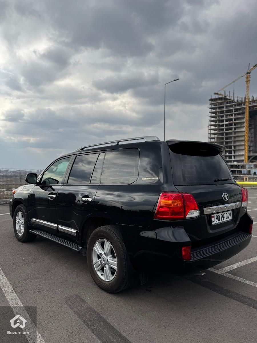 Toyota Land Cruiser 200, 2014 թ. - image 2