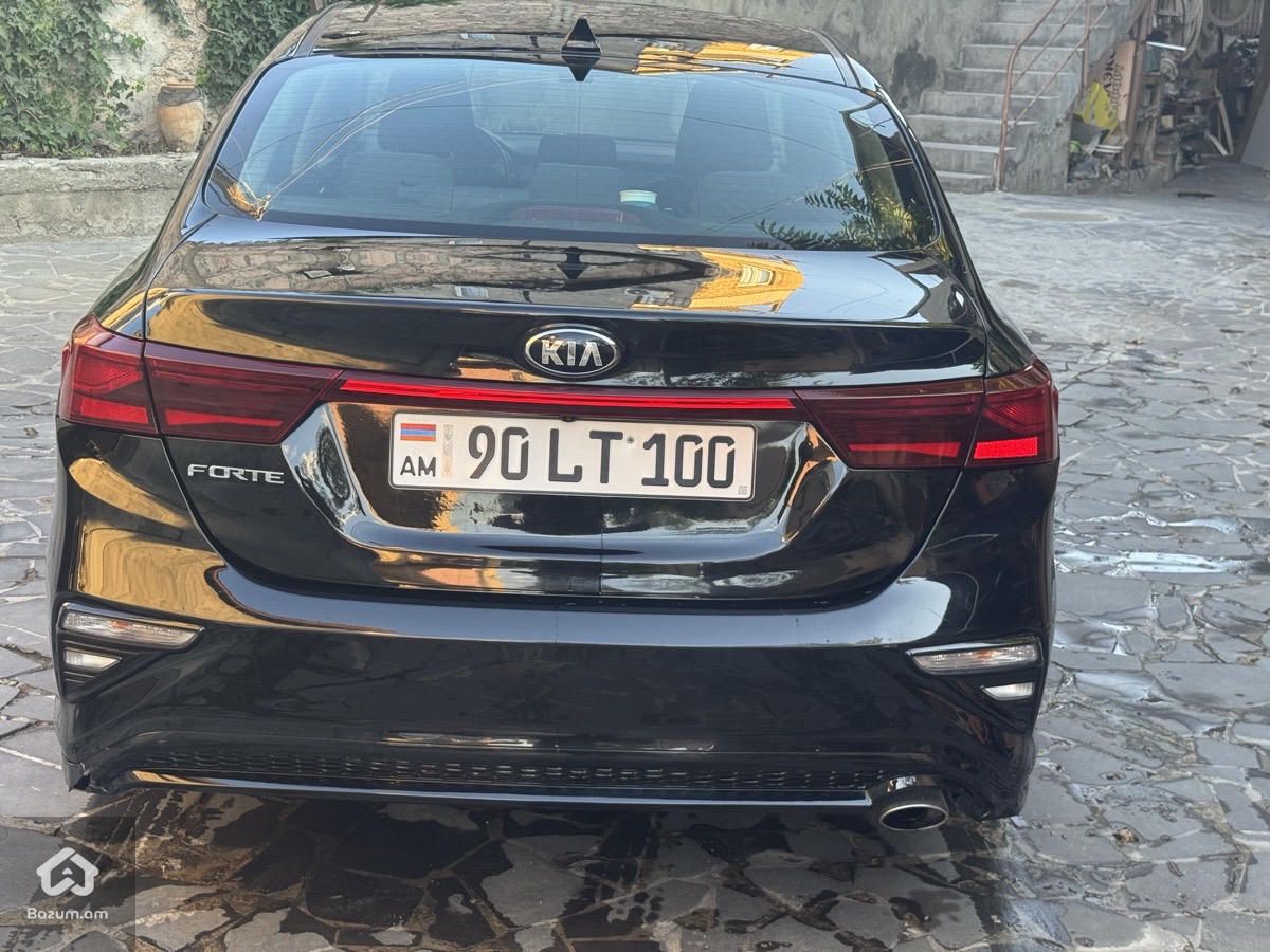 Kia Forte 2019 - image 10