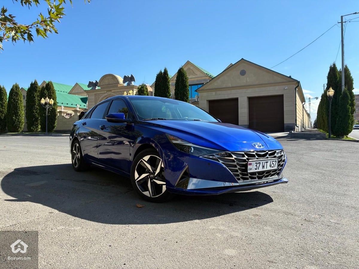 Hyundai Elantra 2021 - image 2
