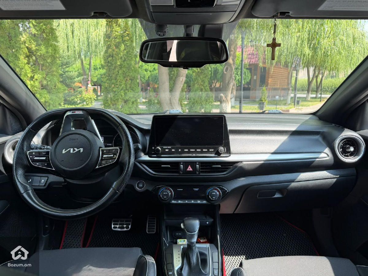 Kia Forte 2022 - image 6