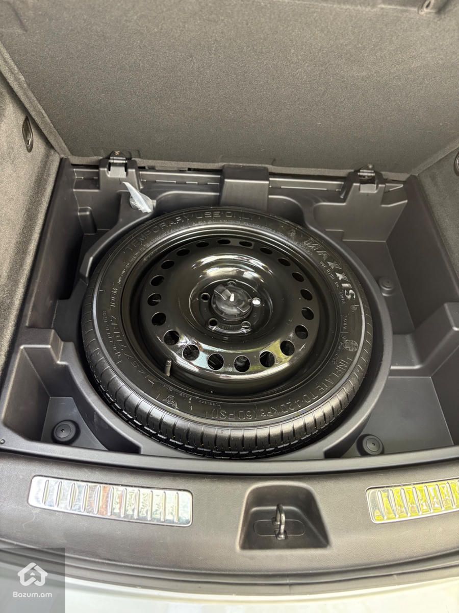 Cadillac XT5 2019 - image 13