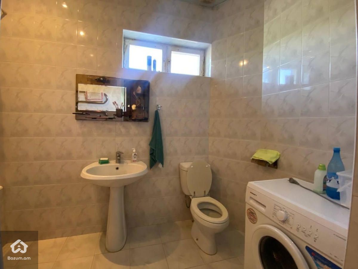 Վաճառվում է եռահարկ առանձնատուն Զովքում - image 24