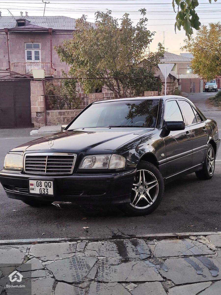 Mercedes Benz C200, Japan, գործարանային Ձախ ղեկ - image 1