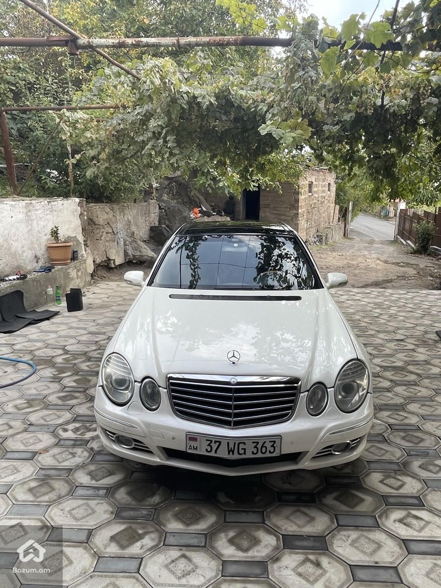 Mercedes-Benz E 320 2002 - image 20