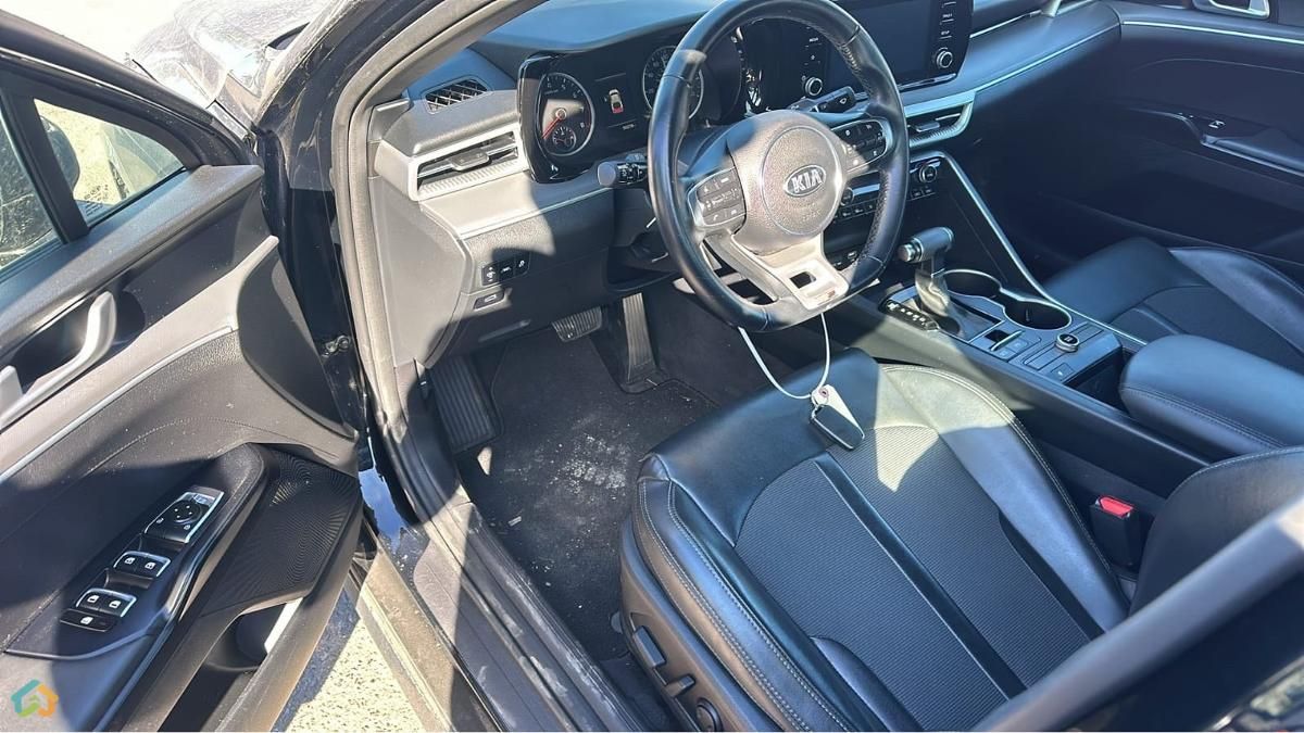 KIA K5 GT Line - image 5