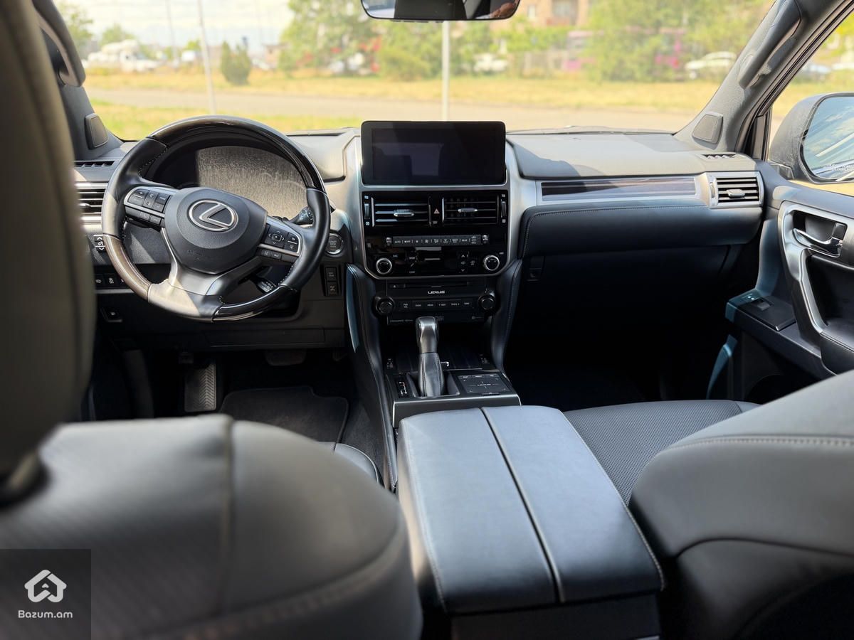 Lexus GX460 - image 16