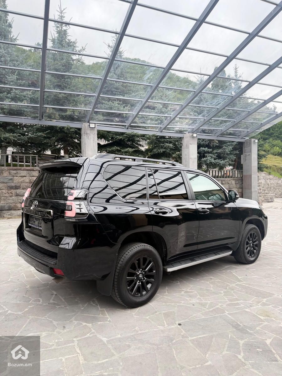 Toyota Land Cruiser Prado 2021 - image 3