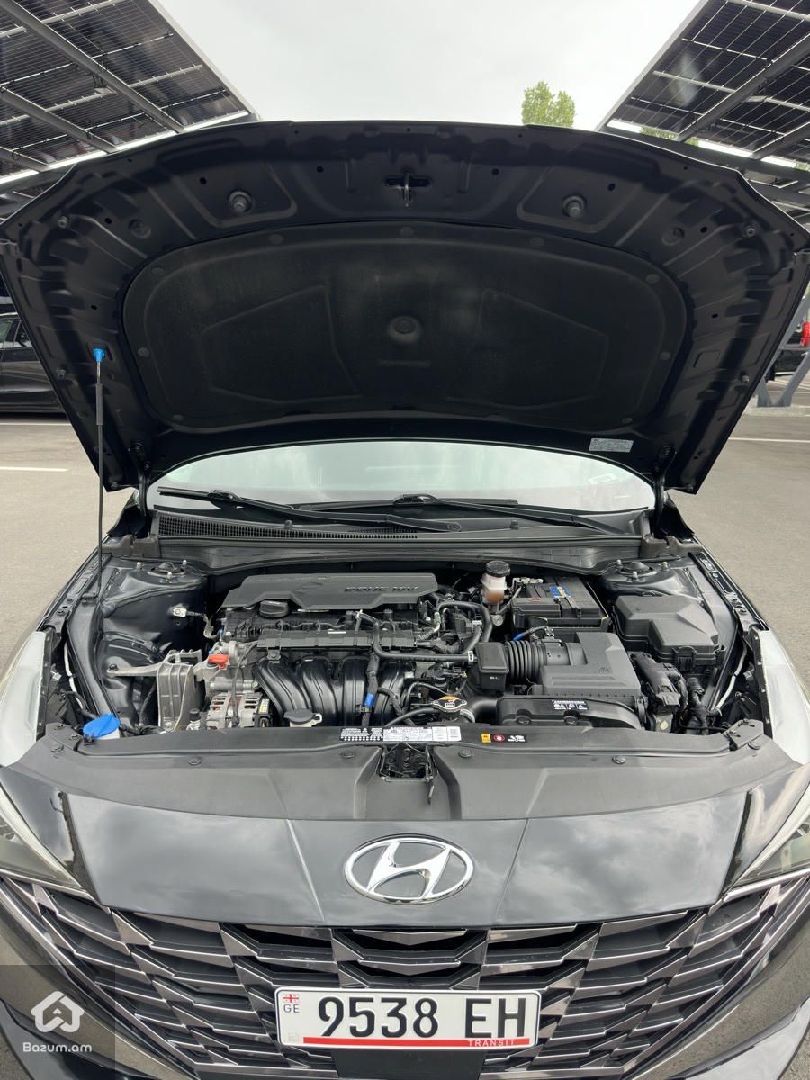 Hyundai Elantra 2021 - image 28