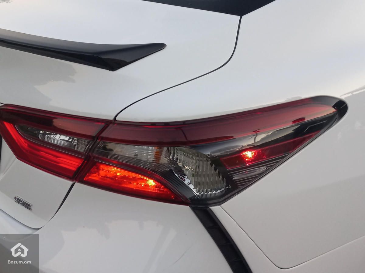 Toyota Camry 2023 - image 10
