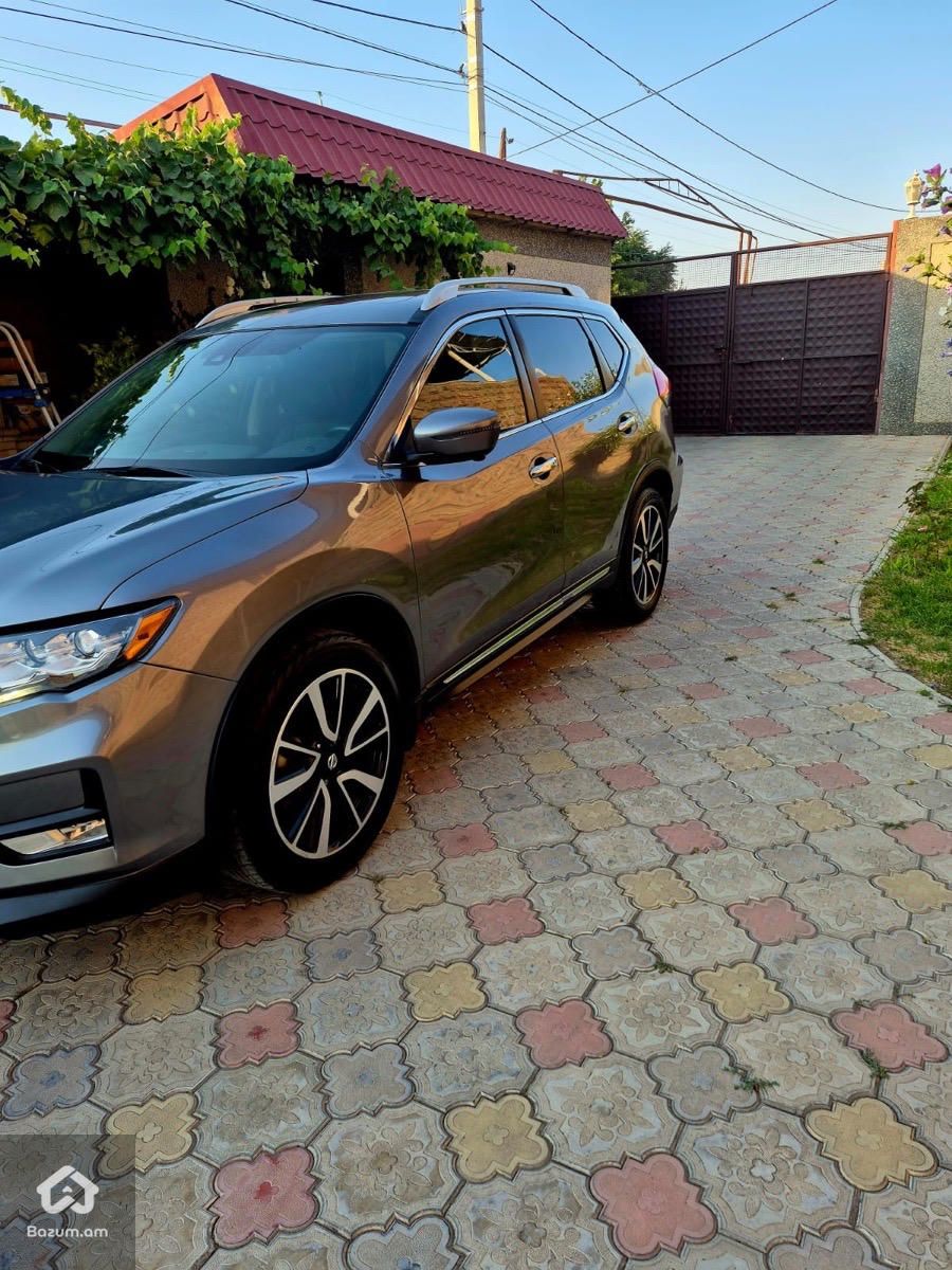 Nissan Rogue 2019 - image 2