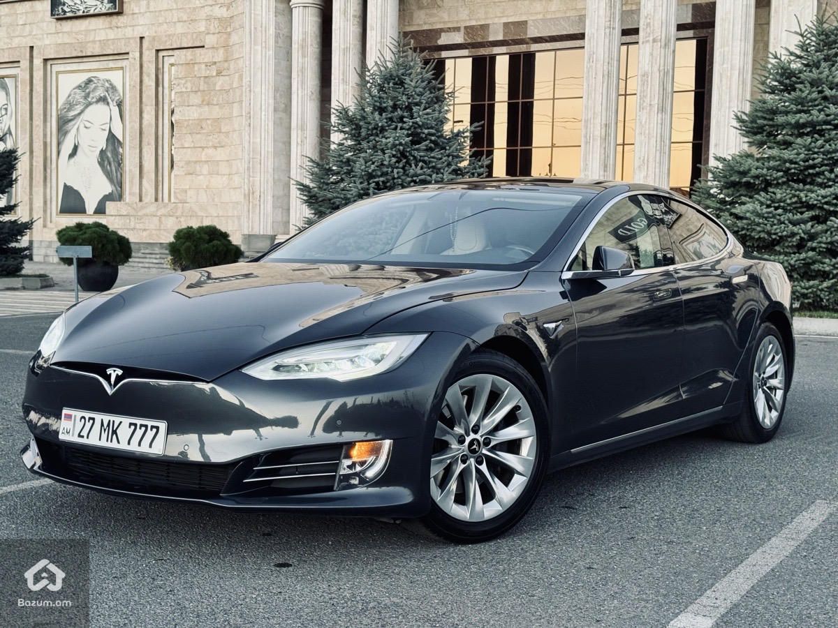 Tesla Model S 2017
