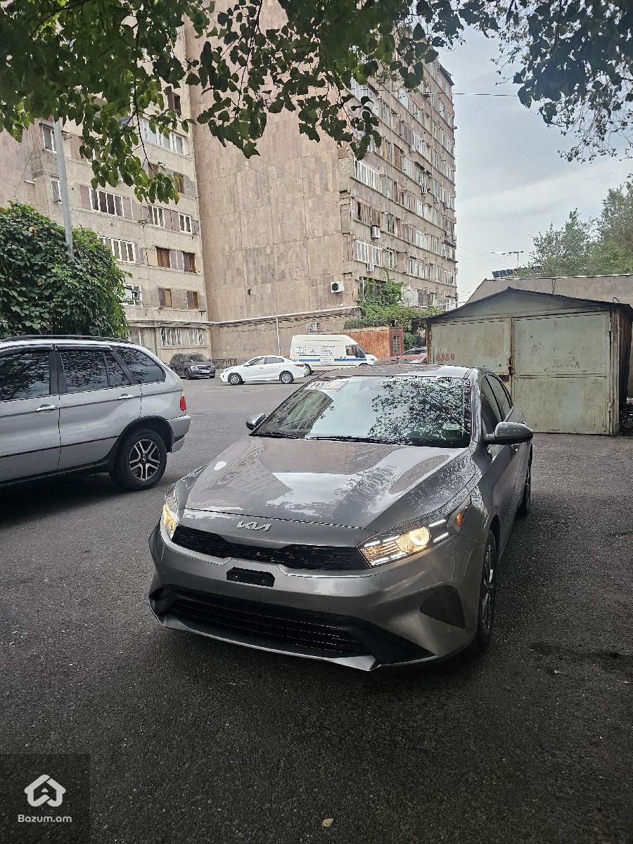 Kia Forte 2024 - image 2