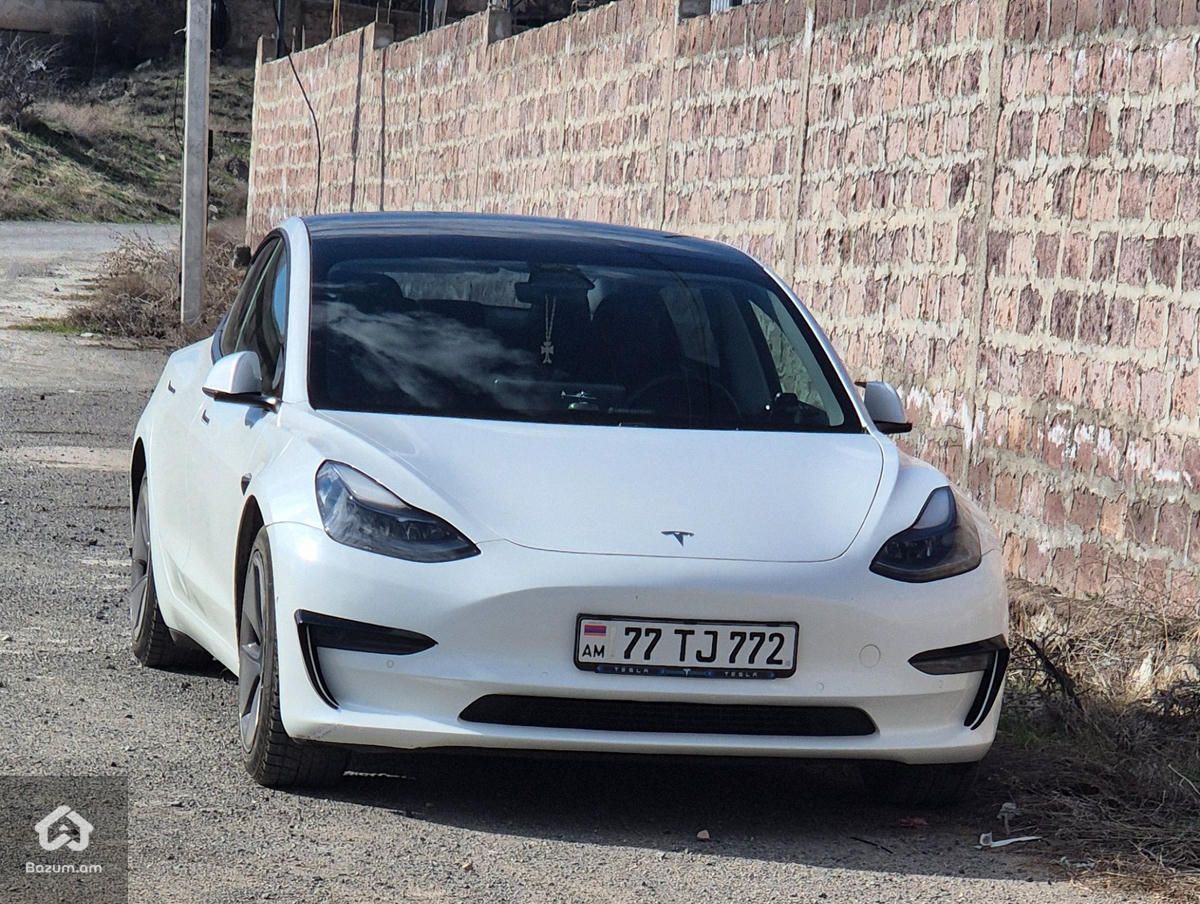 Tesla Model 3 2021 - image 1