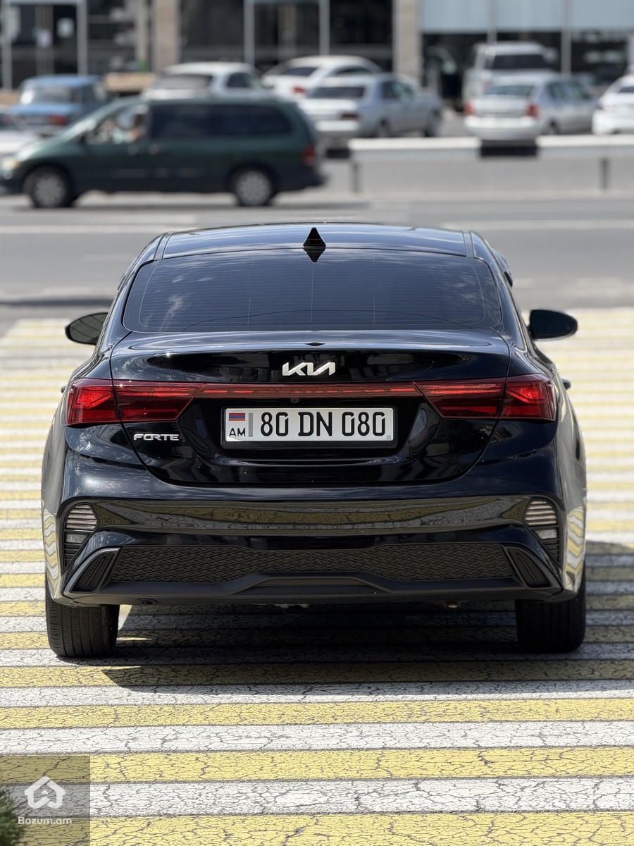 Kia Forte 2023 - image 4