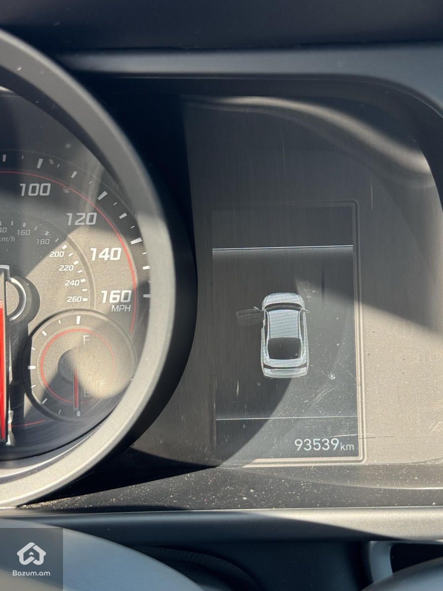 Hyundai Elantra - image 7