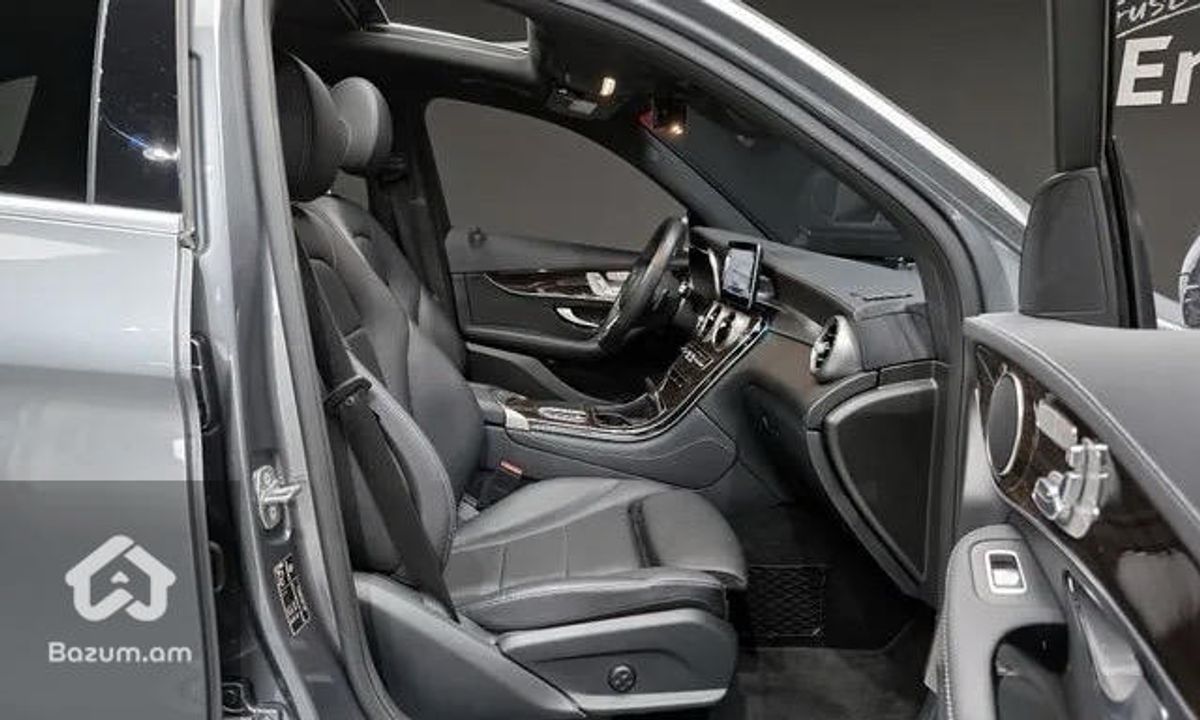 Mercedes Benz GLC-Class X253GLC300 4MATIC - image 11