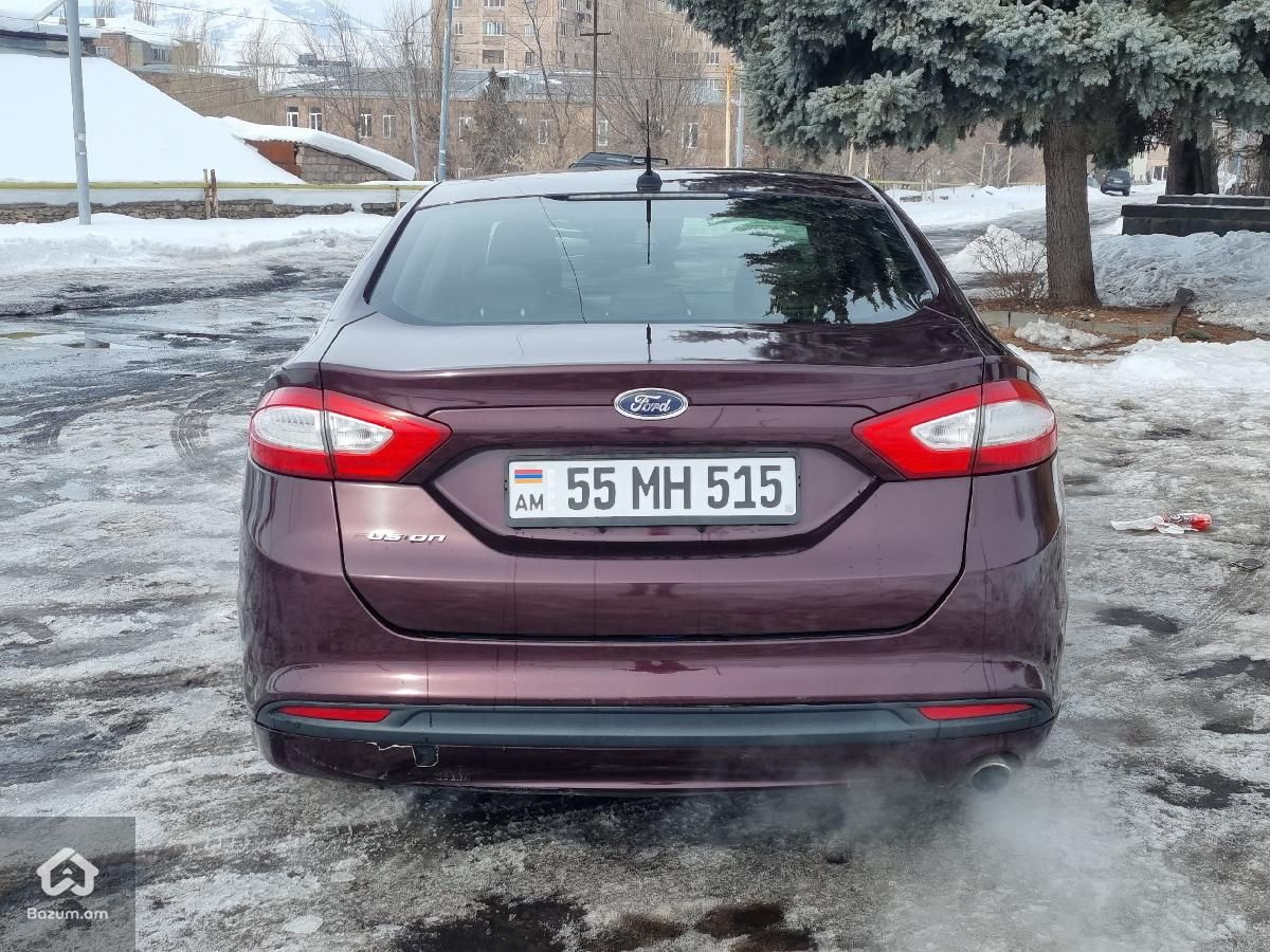 Ford Fusion - image 4