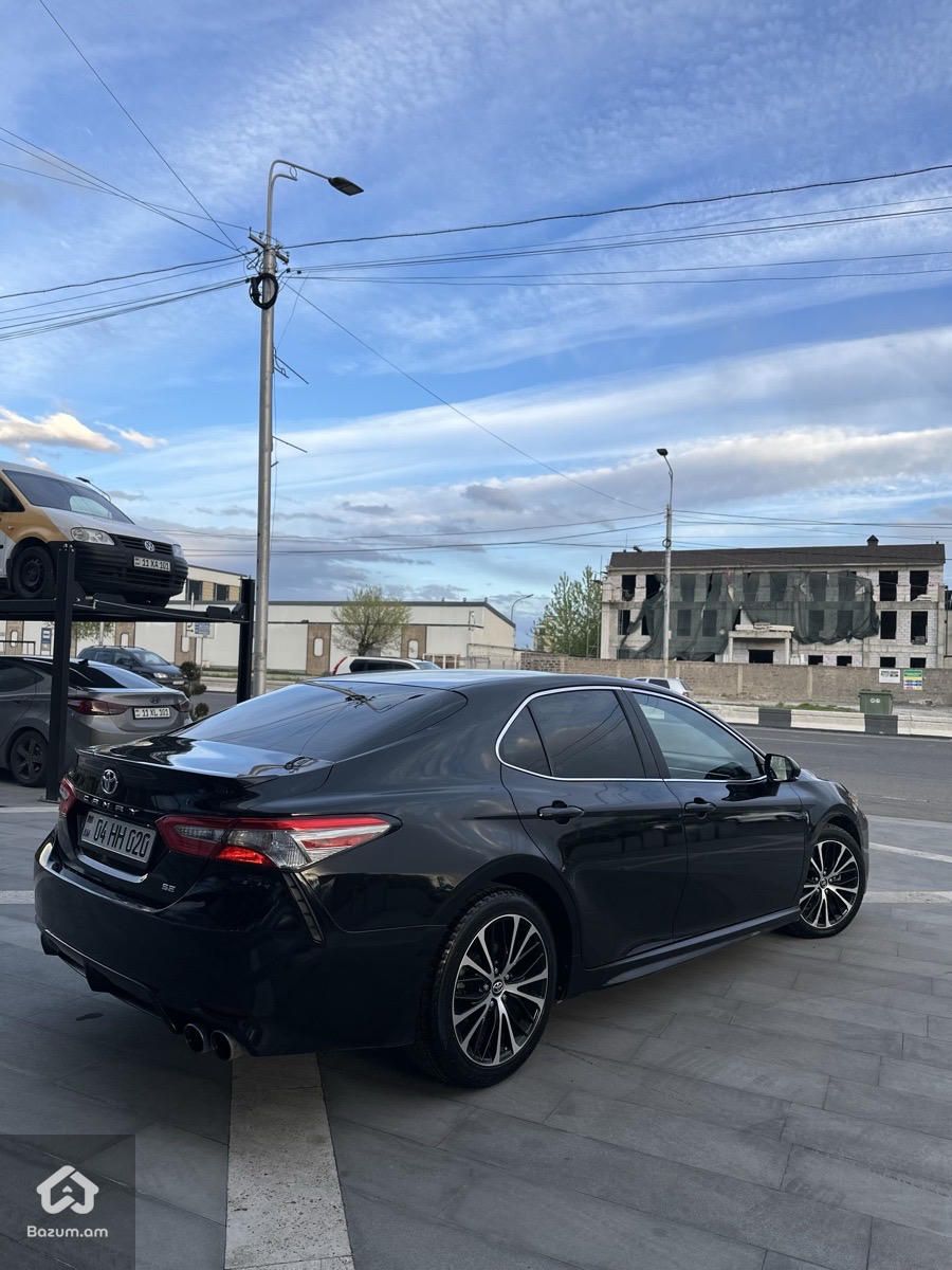 Toyota Camry 2018 - image 3