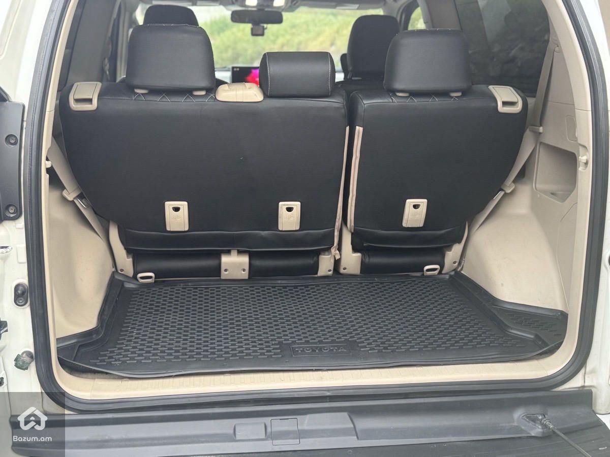 Toyota Land Cruiser Prado - image 11