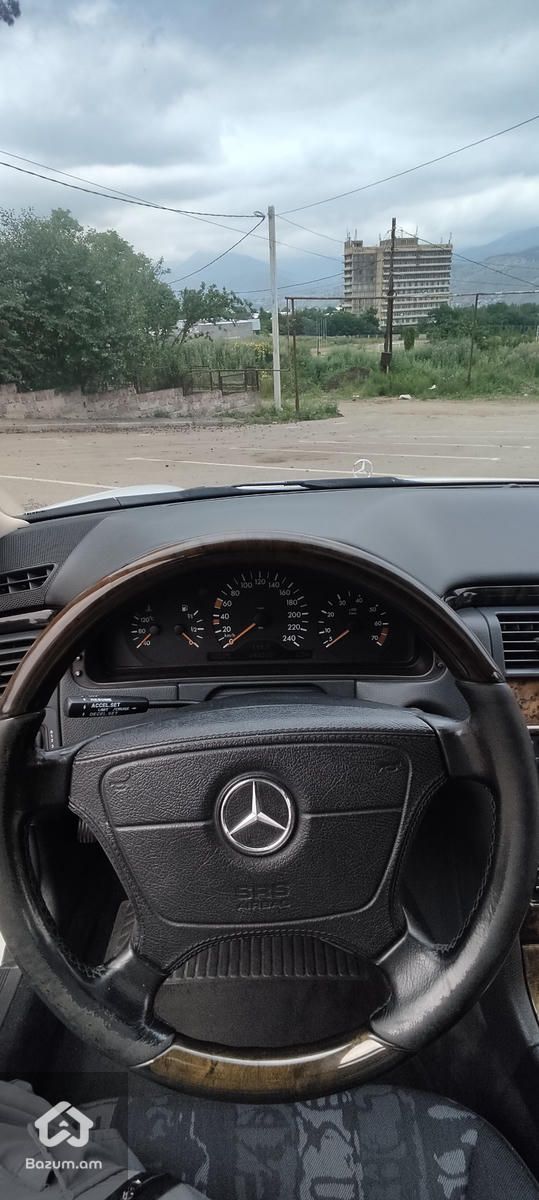 Mercedes-Benz E-Class W210 - image 40