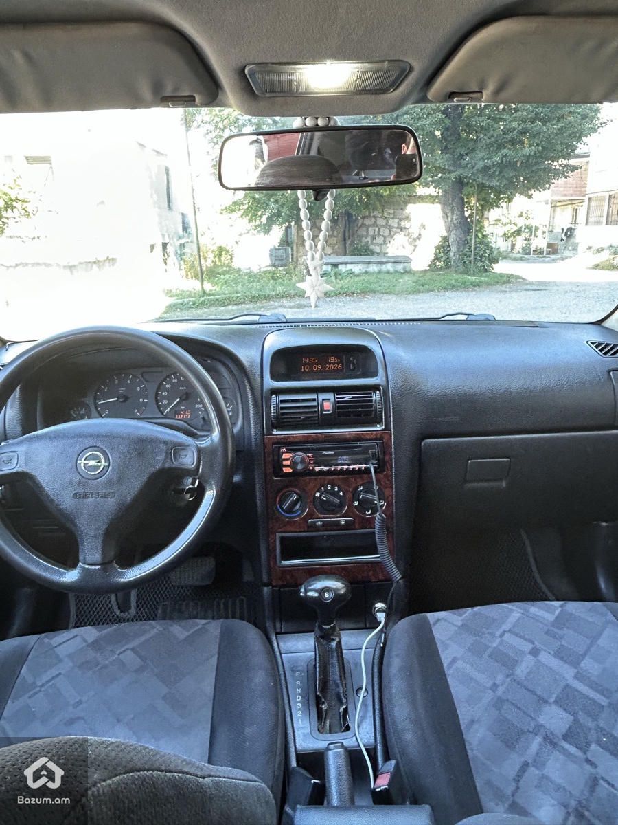 Opel Astra 1998 - image 11