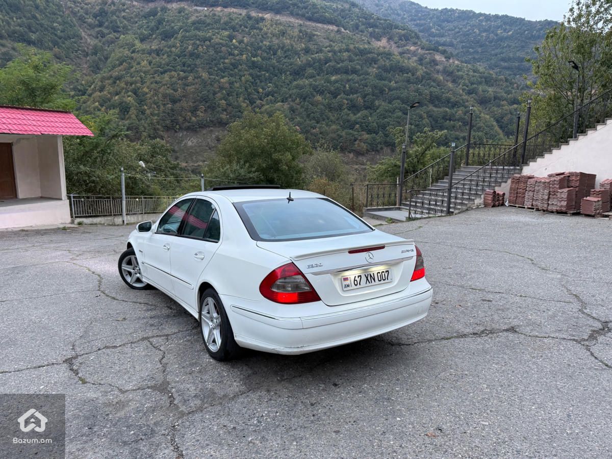 Mercedes-Benz E 320 2003 - image 14