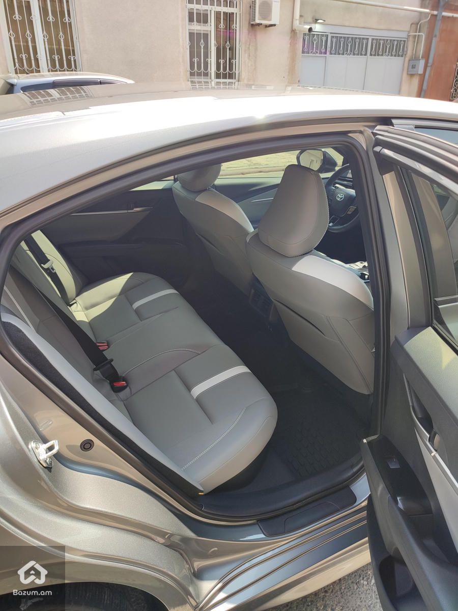 Toyota Camry 2025 - image 11