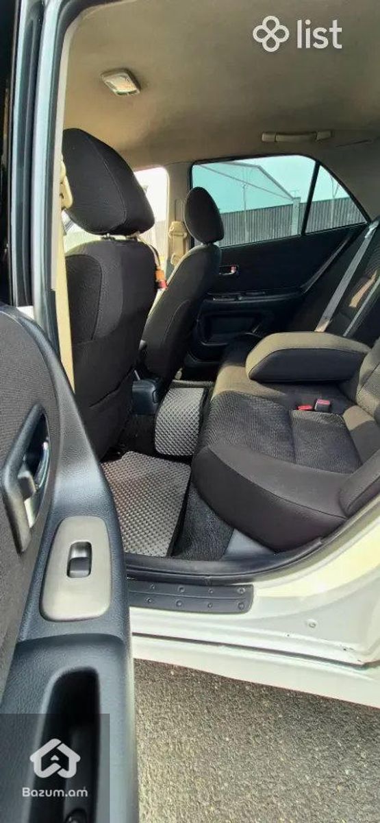Toyota Altezza - image 5