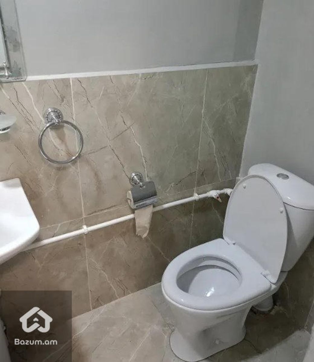 Երկու հարկանի քարե տուն Աշտարակում - image 12