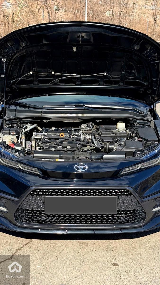 Toyota Corolla SE 2L - image 6