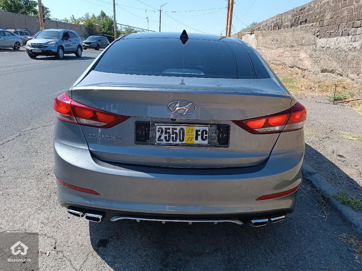Hyundai Elantra 2017 - image 6