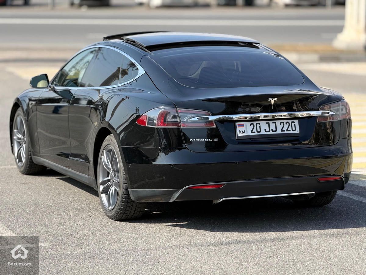 Tesla Model S 2015 - image 8