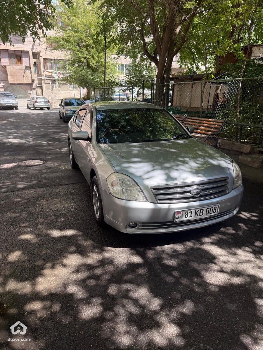 Nissan Teana - image 1