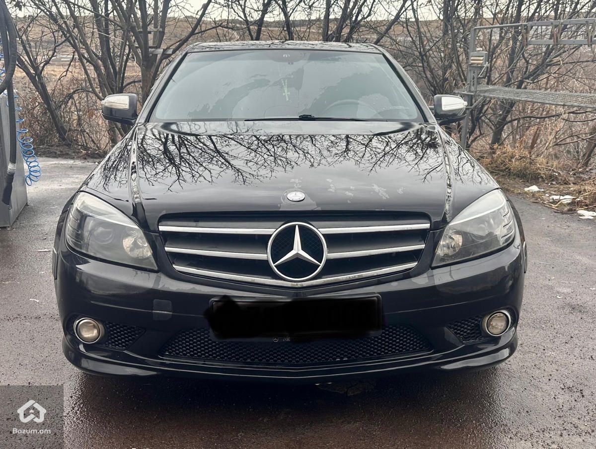 Mersedes Benz - image 7