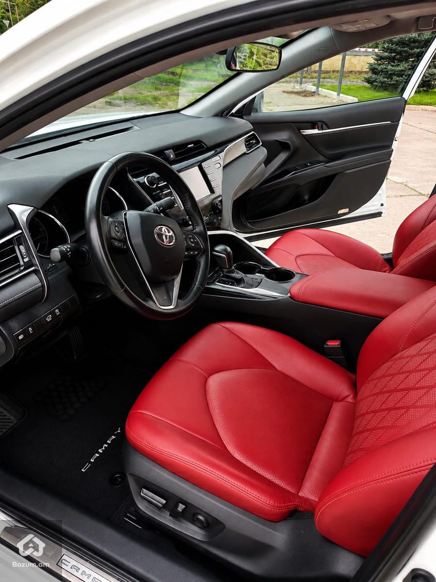 TOYOTA CAMRY V70 SE - image 6