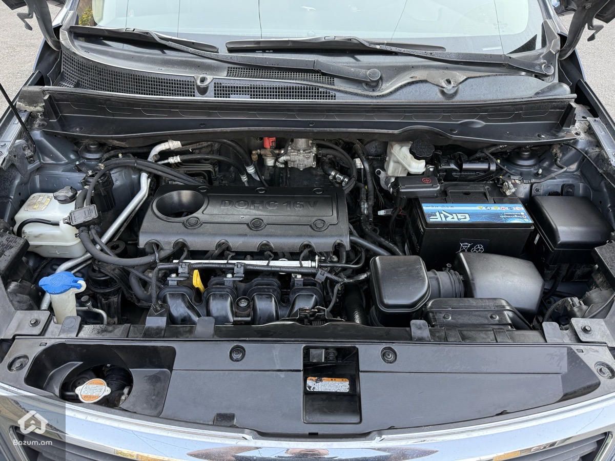 Kia Sportage 2011 - image 13