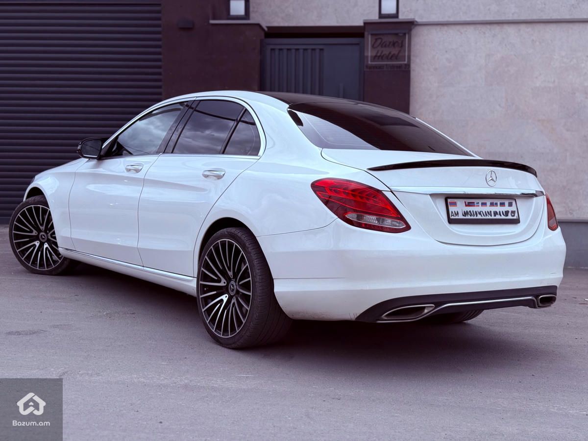 Mercedes C300 w205 - image 5