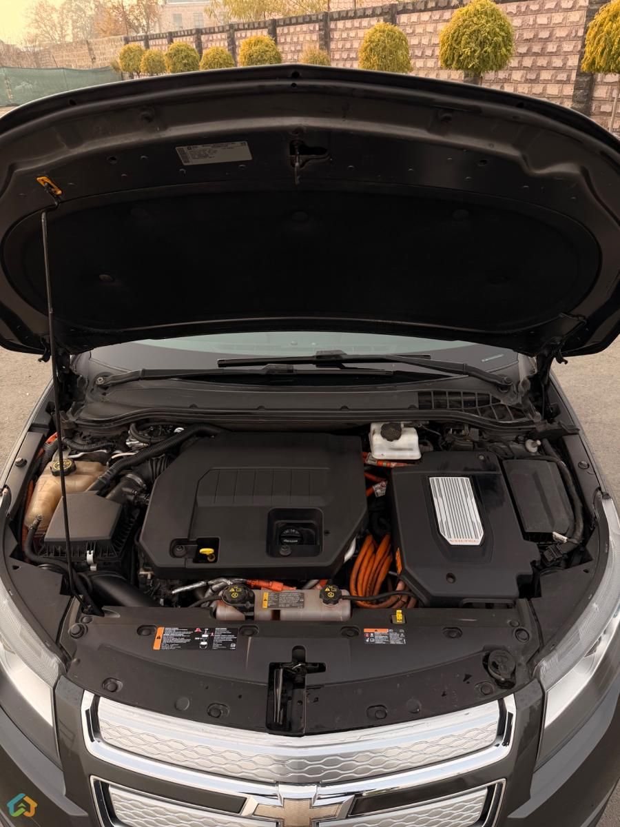Chevrolet Volt 2014  - image 12