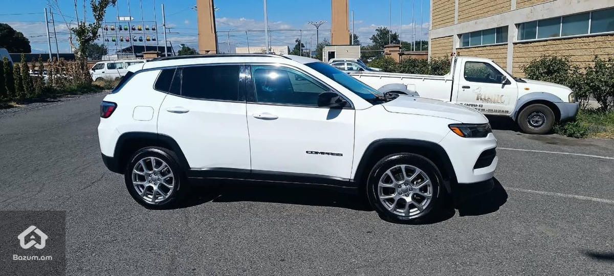 Jeep Compass 2022 - image 11