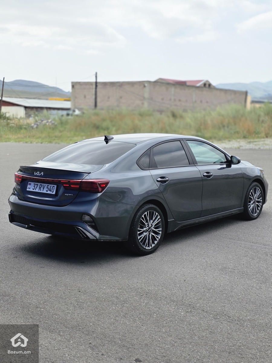 Kia Forte 2022 - image 3
