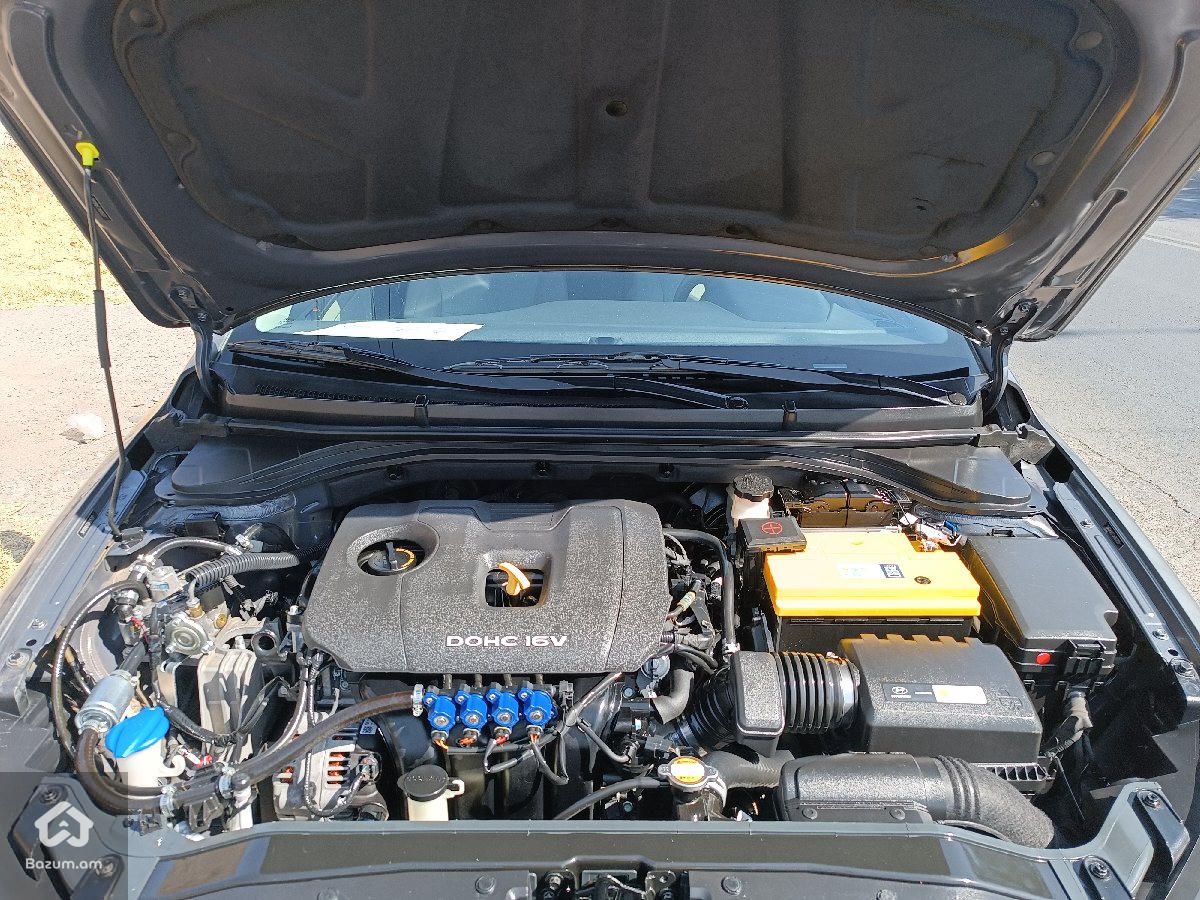 Hyundai Elantra 2017 - image 10
