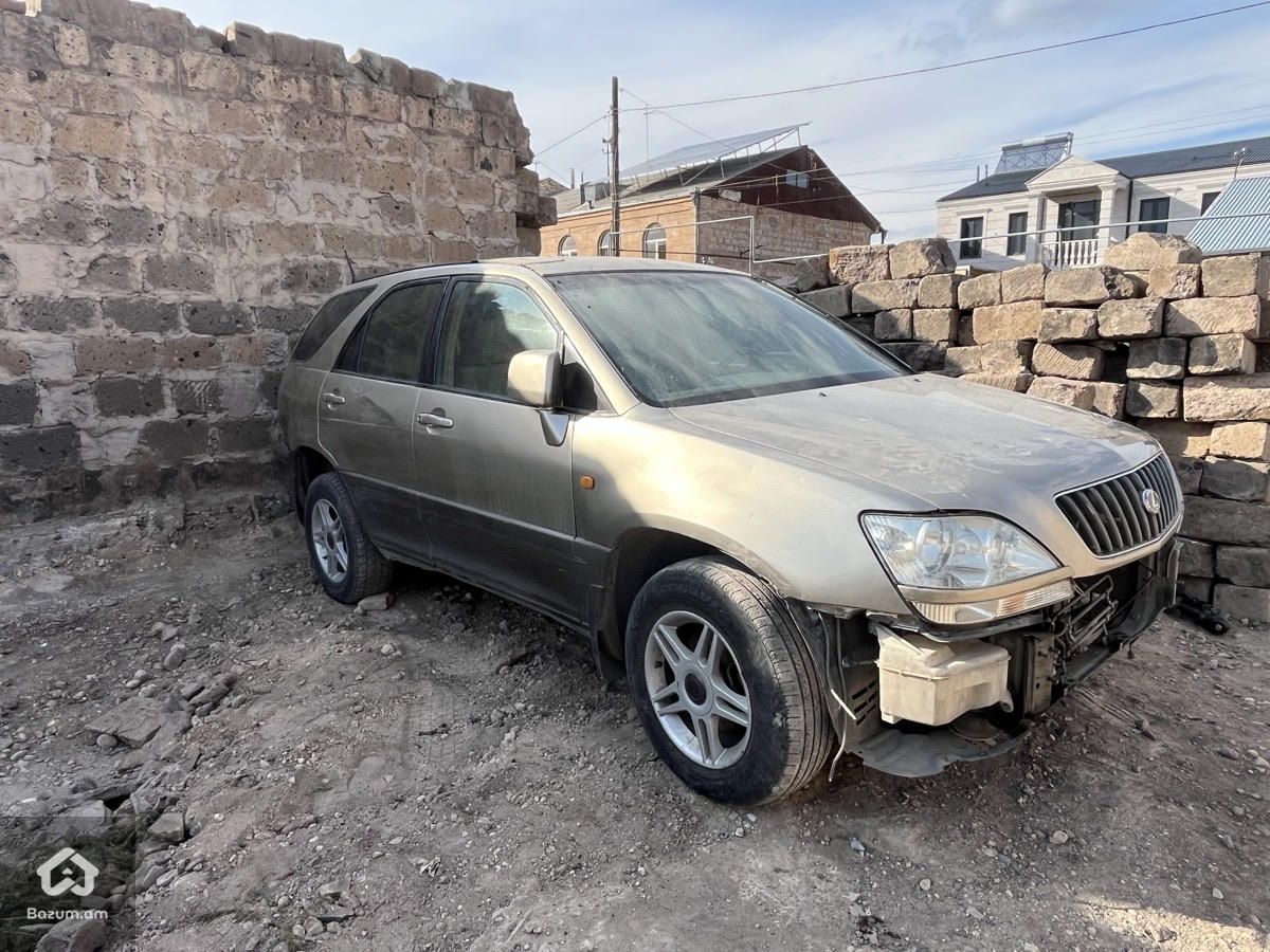 TOYOTA HARIER  - image 2