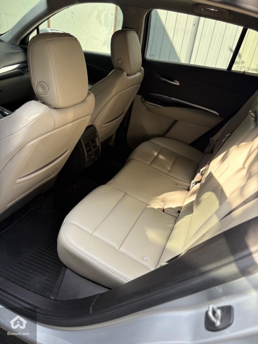 Cadillac XT5 2019 - image 12