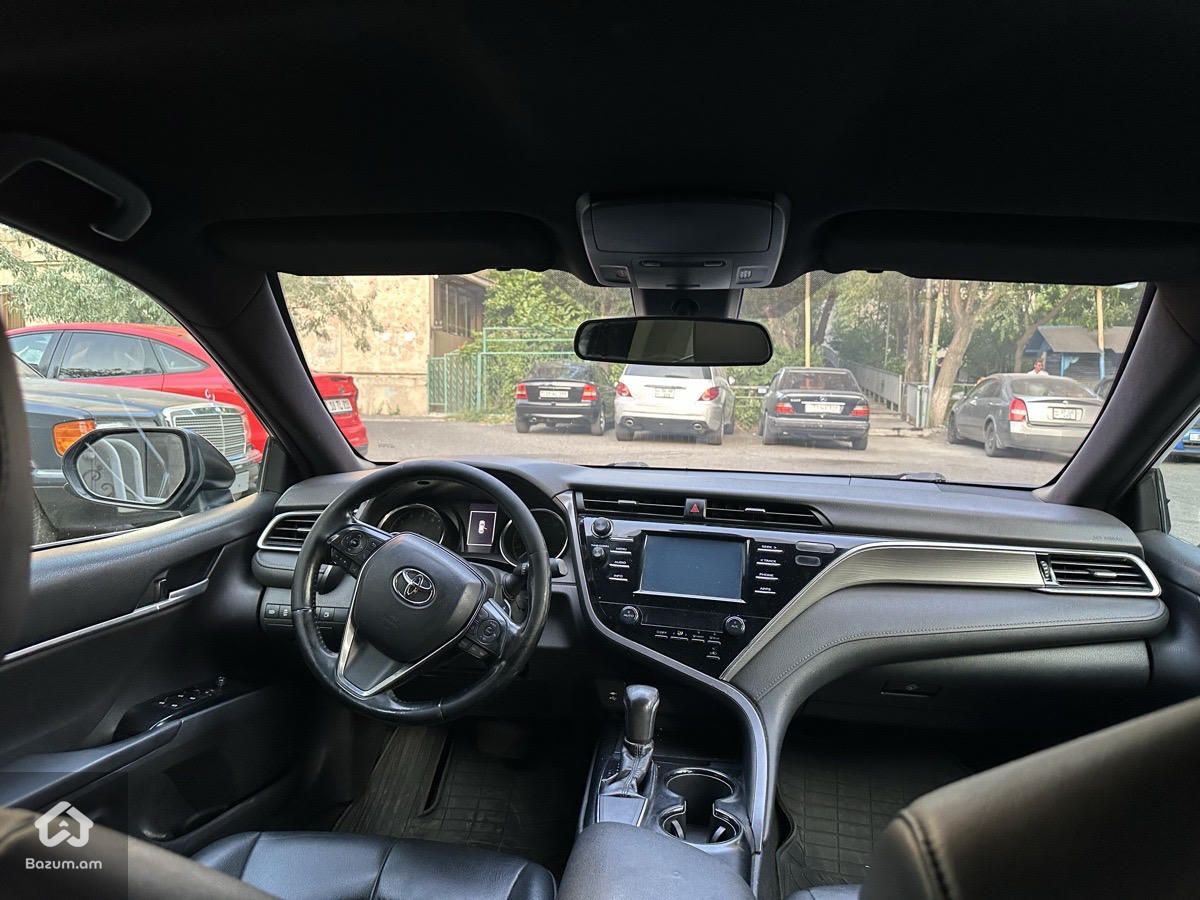 Toyota Camry 2018 - image 5