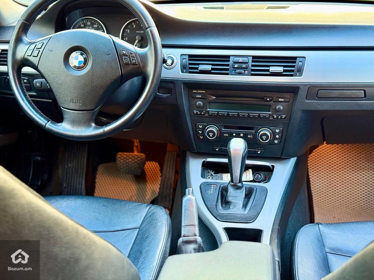 BMW 330i E90 - image 3